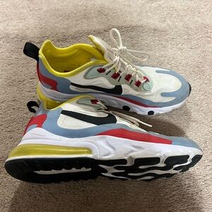 Nike Women Sneakers - White and Yellow